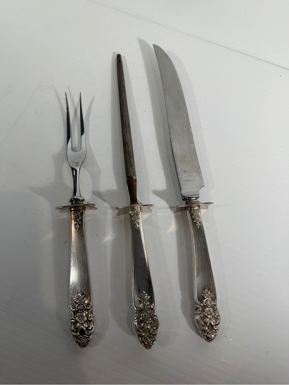 Oneida Silver Floral-Handled Carving Set